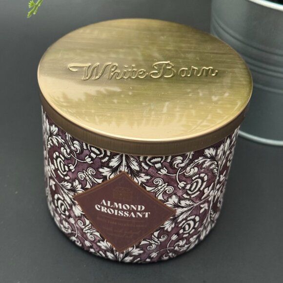 BBW Almond Croissant White Barn Bath & Body Works 3 Wick Candle - Picture 4 of 10